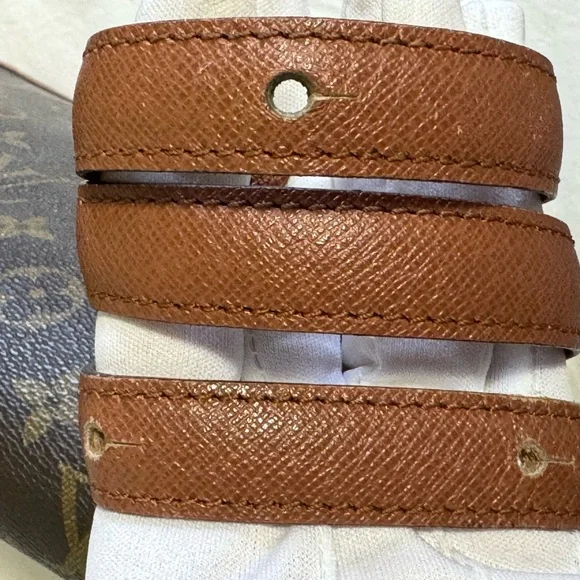 Louis Vuitton Raspail - Picture 14 of 16